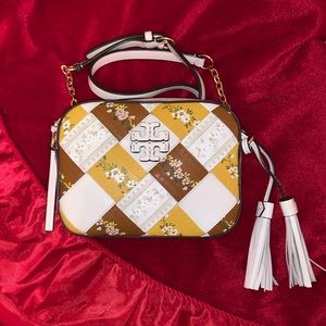 NWOT Tory Burch McGraw Woven Camera Bag